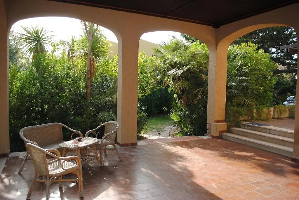 ألغيرو Villa Edera فندق مبيت وإفطار