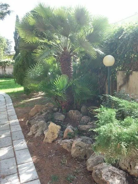 ألغيرو Villa Edera 2*,